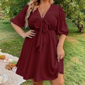SHEIN Curve Burgundy Dress w Bow and cutout